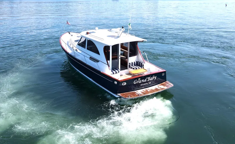 Grand Baby Yacht Photos Pics Legacy 42 yacht cruising on open water, 2018 model.