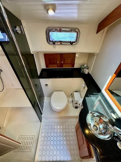 Grand Baby Yacht Photos Pics Luxurious 2018 Legacy 42 yacht bathroom with modern fixtures and elegant design.