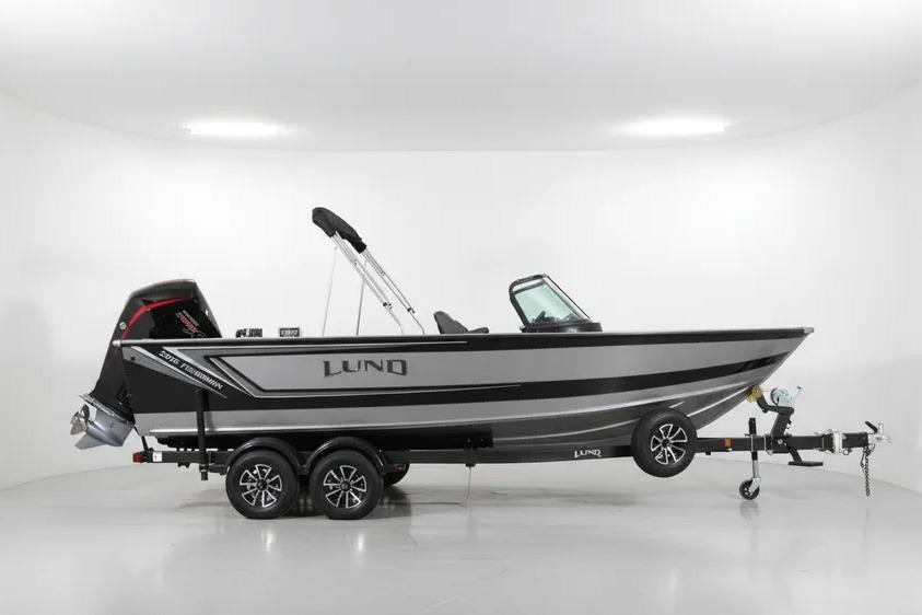 Lund 2075 Fisherman