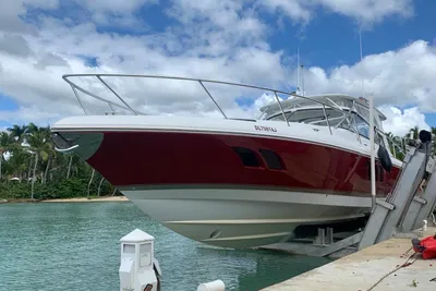 Intrepid 475 Sport Yacht