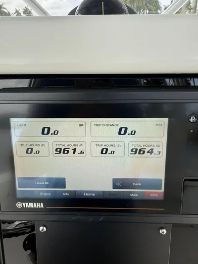 Miss Mae Yacht Photos Pics Yamaha boat dashboard display showing trip and total hours, Freeman 2014 model.