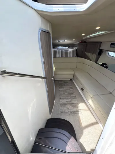  Yacht Photos Pics 2020 Regal 35 Sport Coupe - Image 25