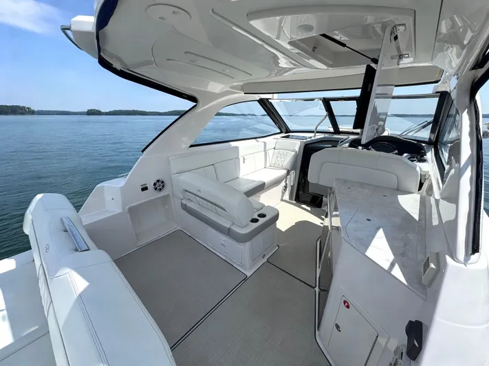  Yacht Photos Pics 2020 Regal 35 Sport Coupe - Image 7