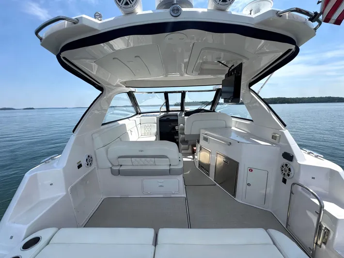  Yacht Photos Pics 2020 Regal 35 Sport Coupe - Image 8