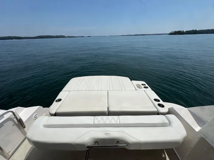  Yacht Photos Pics 2020 Regal 35 Sport Coupe - Image 38