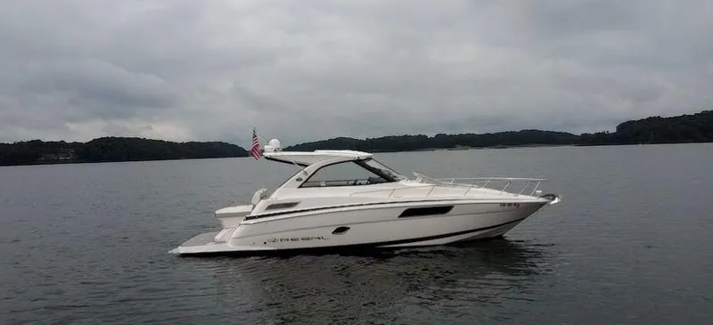  Yacht Photos Pics 2020 Regal 35 Sport Coupe - Image 1