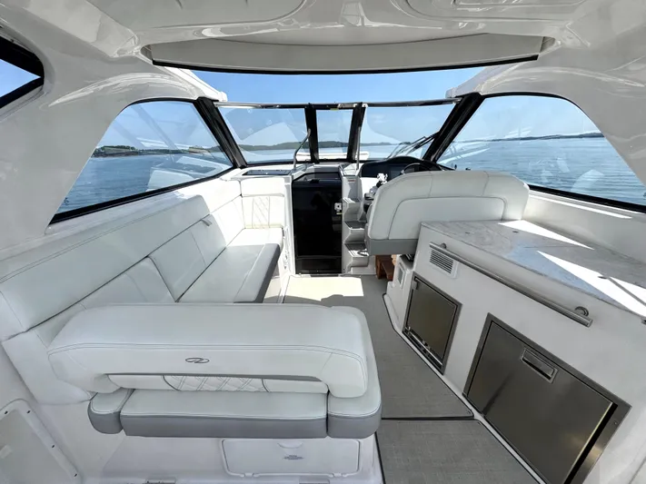 Yacht Photos Pics 2020 Regal 35 Sport Coupe - Image 14
