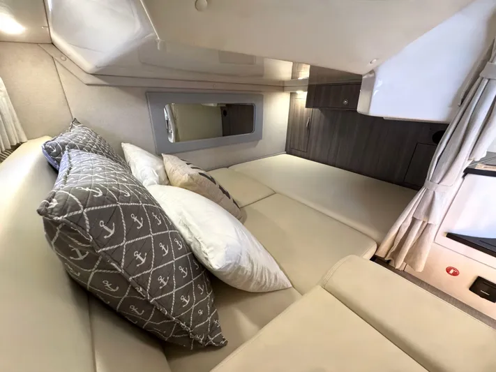  Yacht Photos Pics 2020 Regal 35 Sport Coupe - Image 30