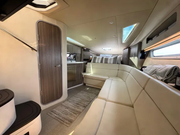  Yacht Photos Pics 2020 Regal 35 Sport Coupe - Image 26