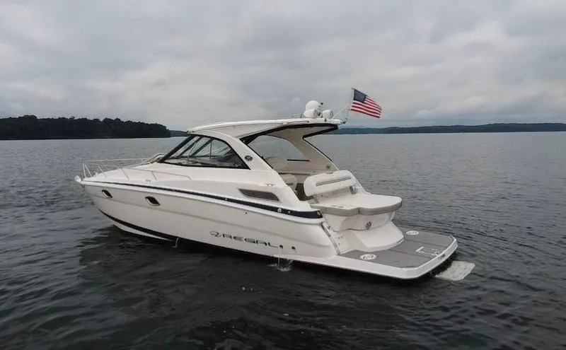 Yacht Photos Pics 2020 Regal 35 Sport Coupe - Image 5