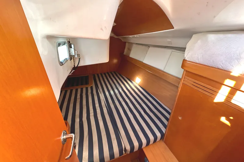 More Cowbell Yacht Photos Pics 