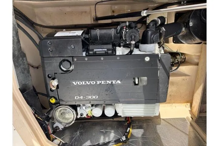 Fish Tank Yacht Photos Pics Engine compartment of 2013 Ranger Tugs R-31 with Volvo Penta D4-300 engine.