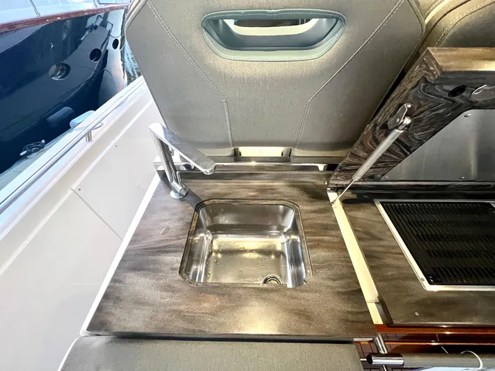 Sabbatical Yacht Photos Pics Cockpit - Sink