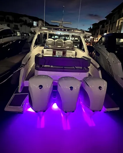 Sabbatical Yacht Photos Pics Underwater Lights