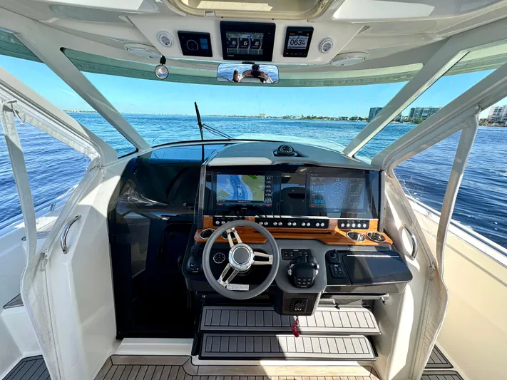 Sabbatical Yacht Photos Pics 