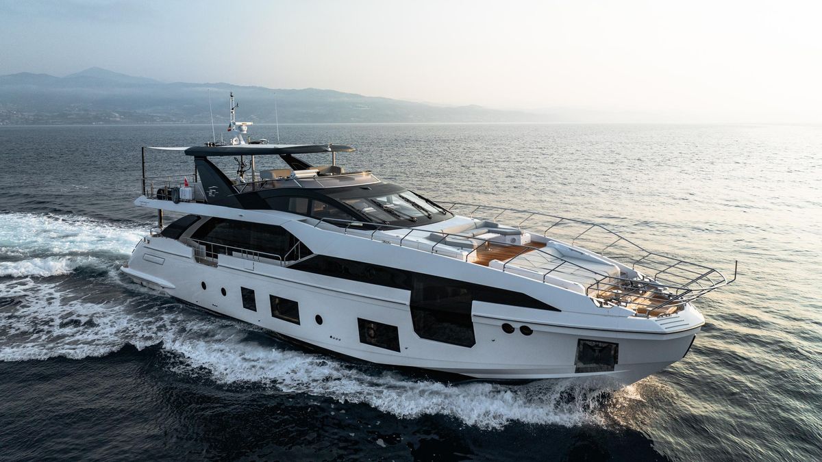 2020 Azimut 87 