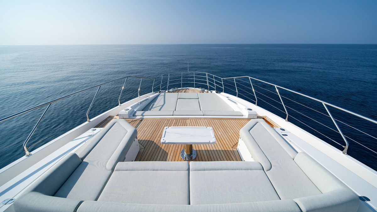 2020 Azimut 87 