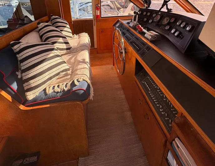 Al Di La Yacht Photos Pics 