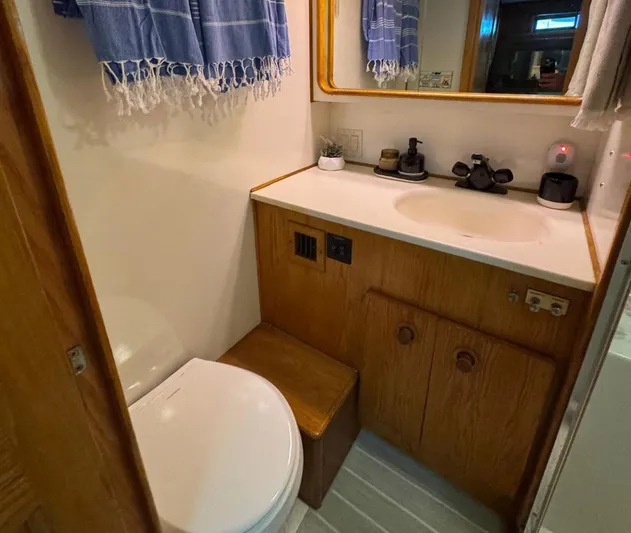 Al Di La Yacht Photos Pics 