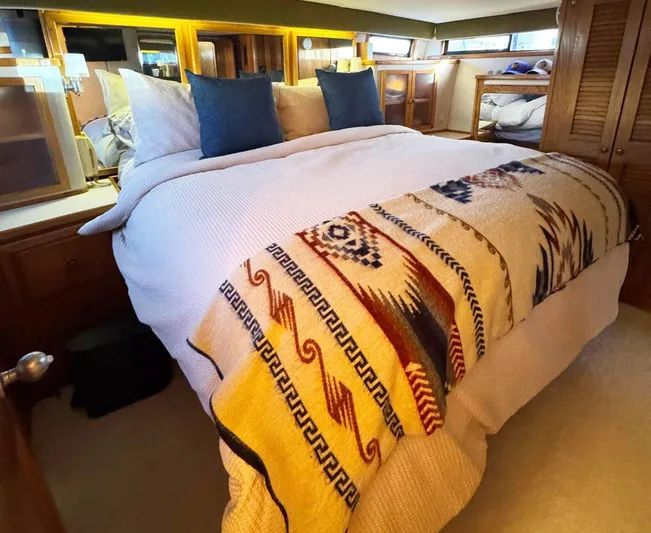 Al Di La Yacht Photos Pics 