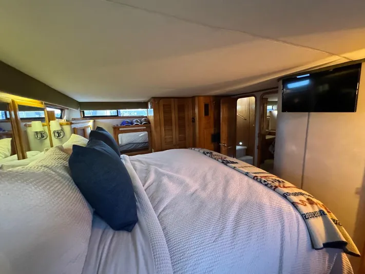 Al Di La Yacht Photos Pics 