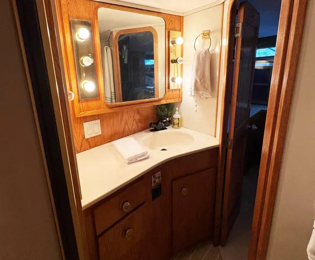 Al Di La Yacht Photos Pics 