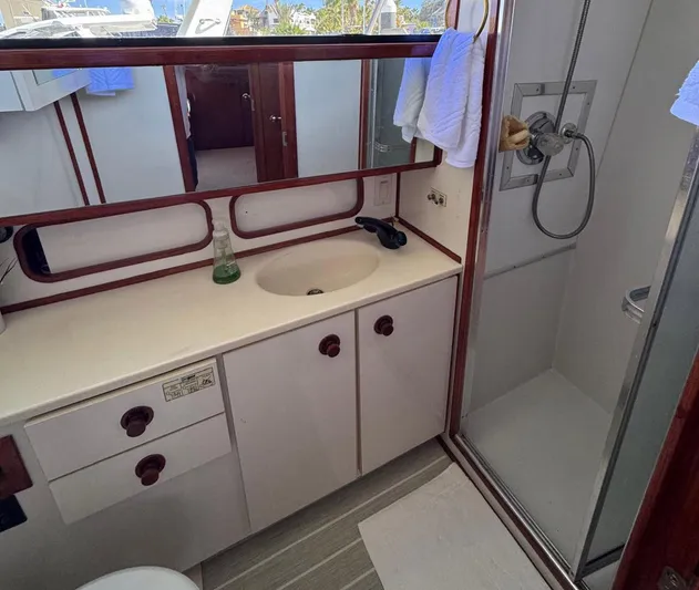 Al Di La Yacht Photos Pics 