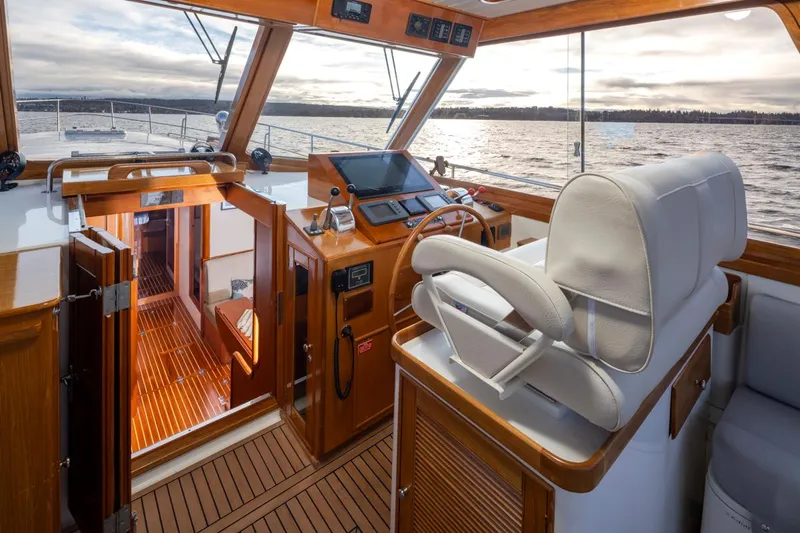 Premier Cru Yacht Photos Pics 