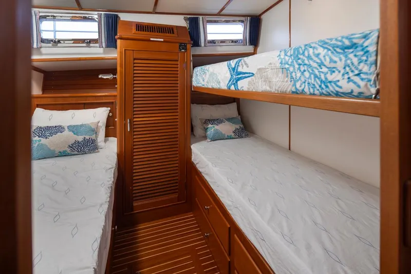 Premier Cru Yacht Photos Pics 