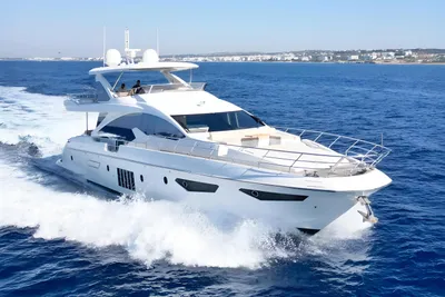 Azimut 80 FLY