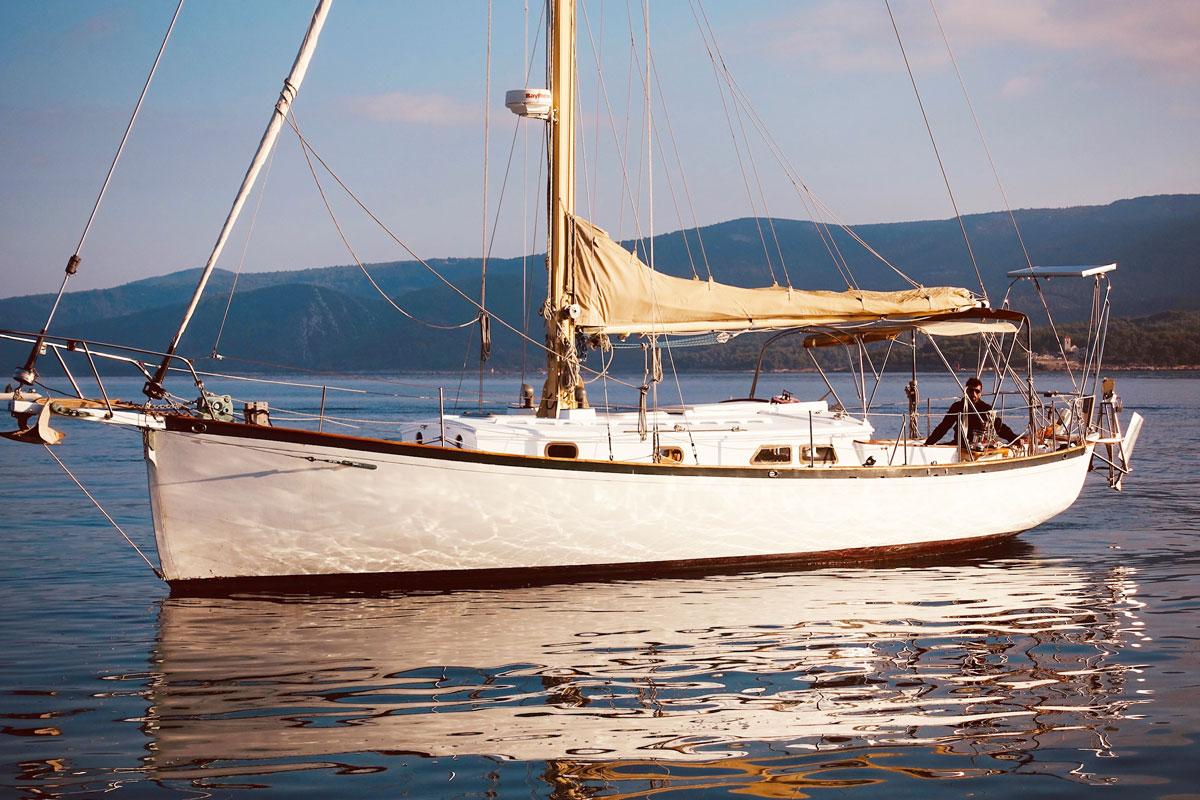 1996 Crocker Classic Antique and Classic for sale - YachtWorld