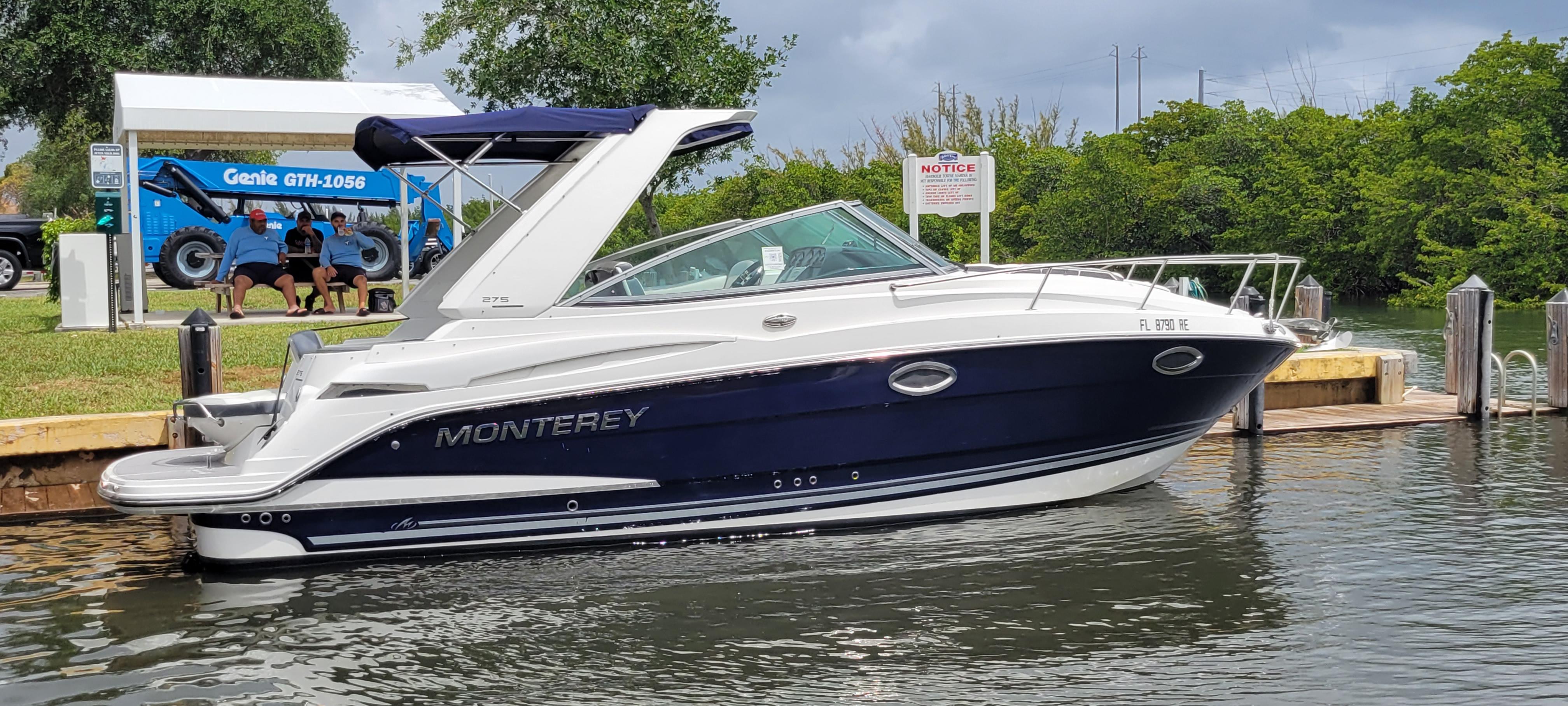 monterey 275 sport yacht