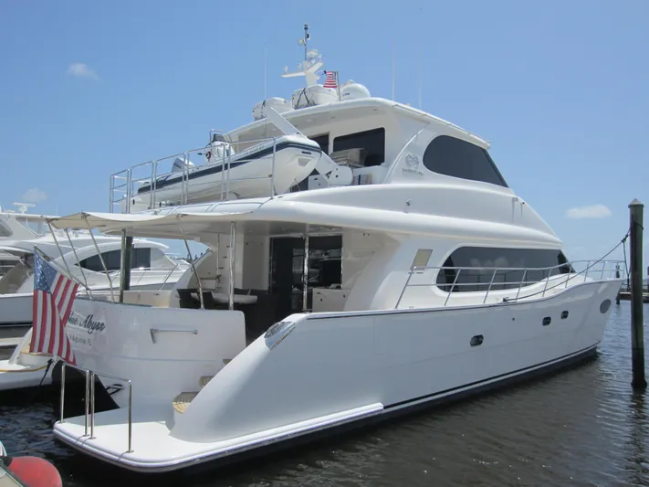 Blue Abyss Yacht Photos Pics 