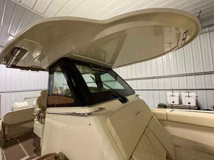  Yacht Photos Pics 2020 Chris-Craft 30 Catalina boat interior with sleek design and modern features.