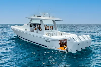 Intrepid 427 Nomad SE
