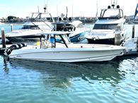 2020 Boston Whaler 350 Outrage