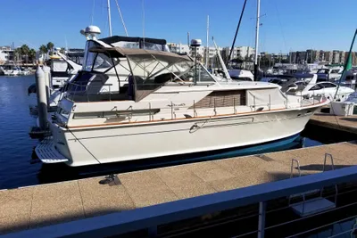 Chris-Craft 422 Commander