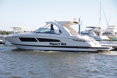 Four Winns Horizon 350