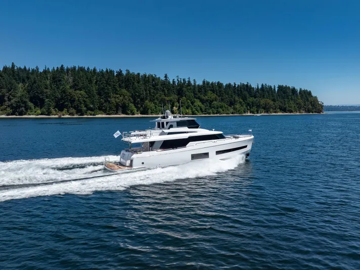 V68-612 / Now Available Yacht Photos Pics Luxury Horizon V68 yacht cruising on a serene lake, 2025 model.