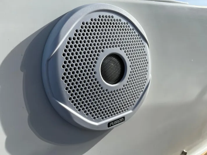  Yacht Photos Pics Close-up of a Fusion speaker on a 2019 Jeanneau Leader 9.0 WA boat.