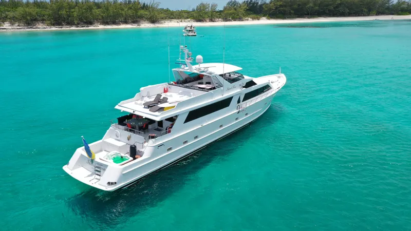Island Time Yacht Photos Pics 