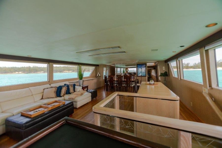 1991 Broward Motor Yacht