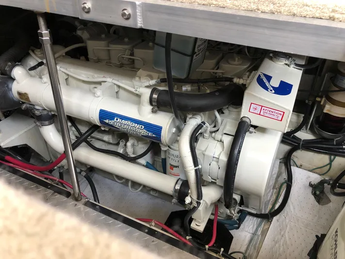 Living The Dream Yacht Photos Pics Big Cummins Diamond Series