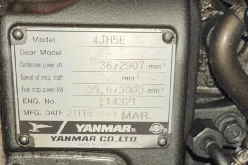 Blue Skies Yacht Photos Pics Yanmar engine plate on a 1995 Island Packet 40 sailboat, model 4JH5E, manufactured in 2013.