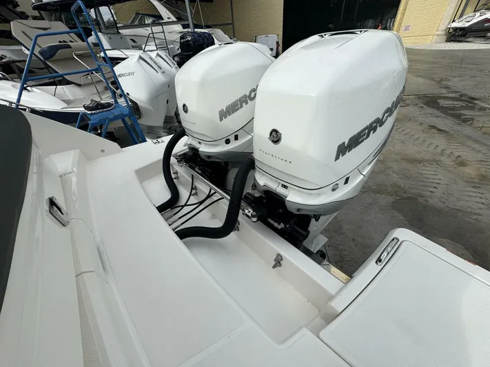  Yacht Photos Pics 2022 34 Tiara Yachts LS -