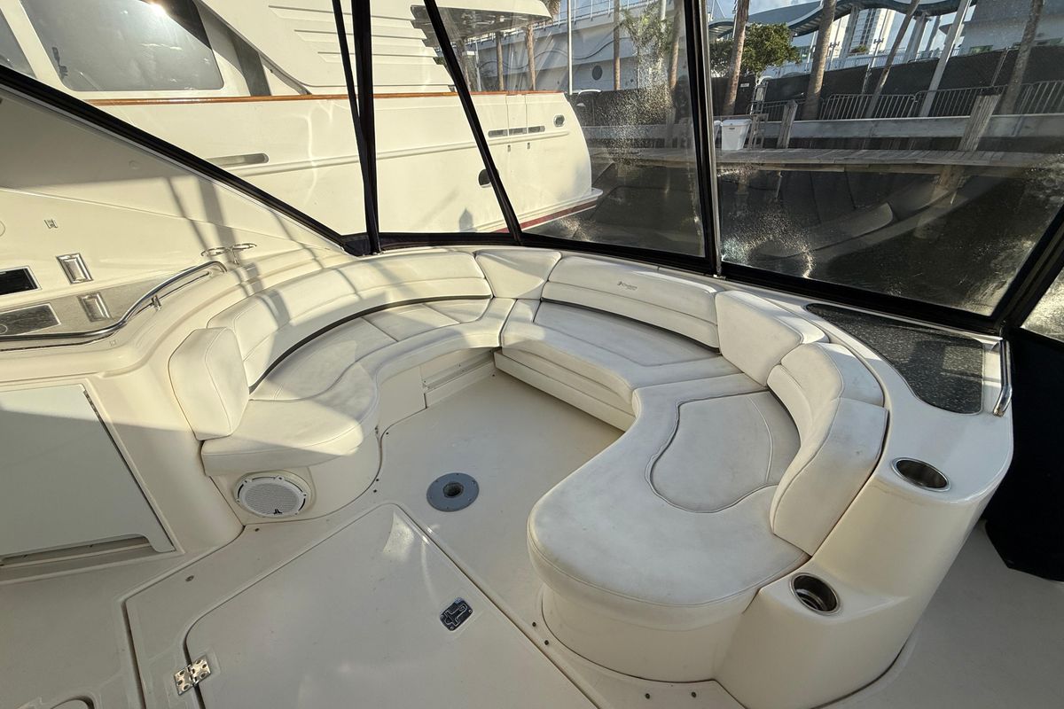 2007 Cruisers Yachts 56 