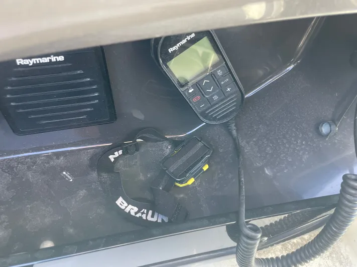 Andiamo Yacht Photos Pics 