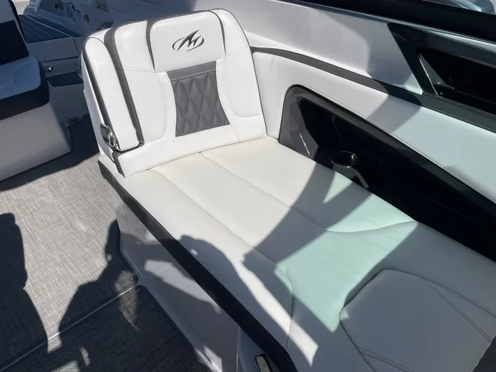 Andiamo Yacht Photos Pics 