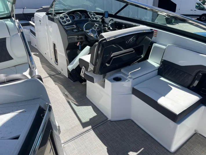 Andiamo Yacht Photos Pics 