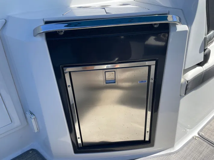 Andiamo Yacht Photos Pics 